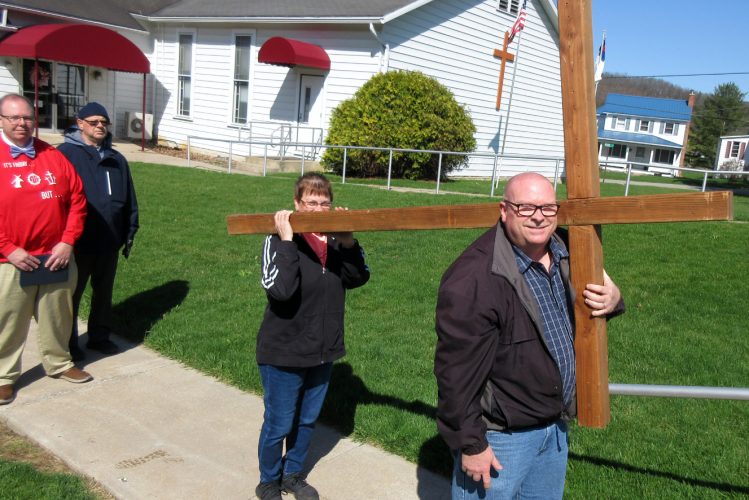 Liberty Baptist Church in Blanchard holds Cross Walk News, Sports
